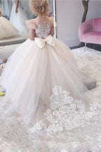 Robe de demoiselle d'honneur en tulle de princesse avec nœud papillon