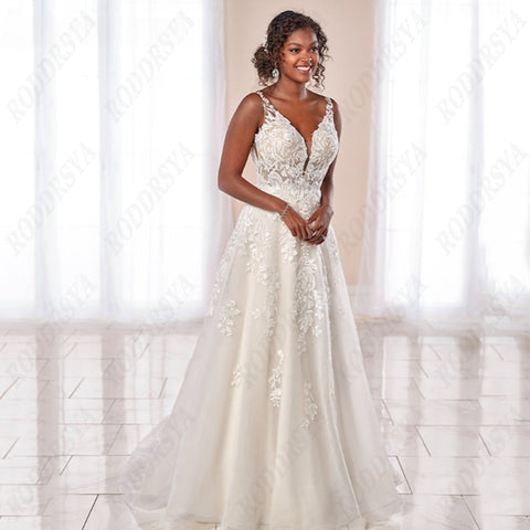 Boho Wedding Dresses Spaghetti Straps A-Line Applique Bride Gowns Sexy Backless Sleeveless Tulle robe de mariée