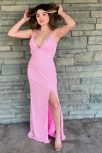 Robe de bal à sequins avec col en V et fente