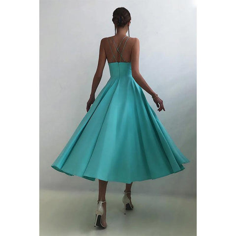 Robe de soirée simple à bretelles spaghetti et col en V 