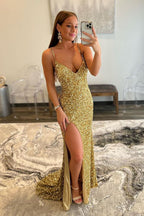 Robe de bal sirène dorée à sequins avec fente