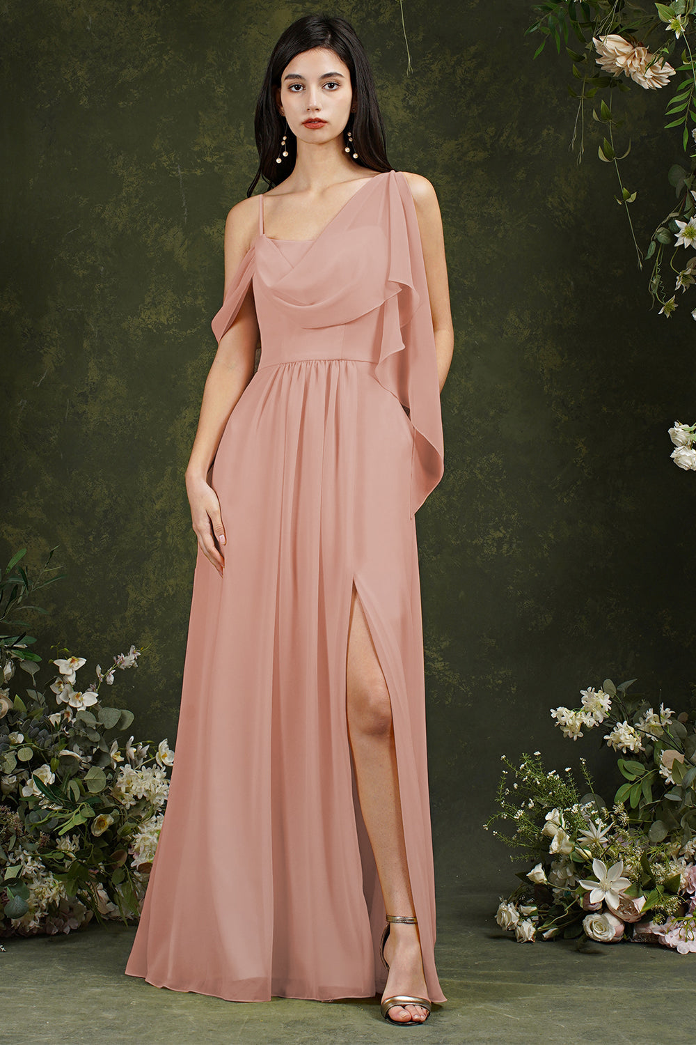 Elegante vestido de dama de honor de corte A, de gasa, con volantes, largo hasta el suelo, abertura y bolsillos.
