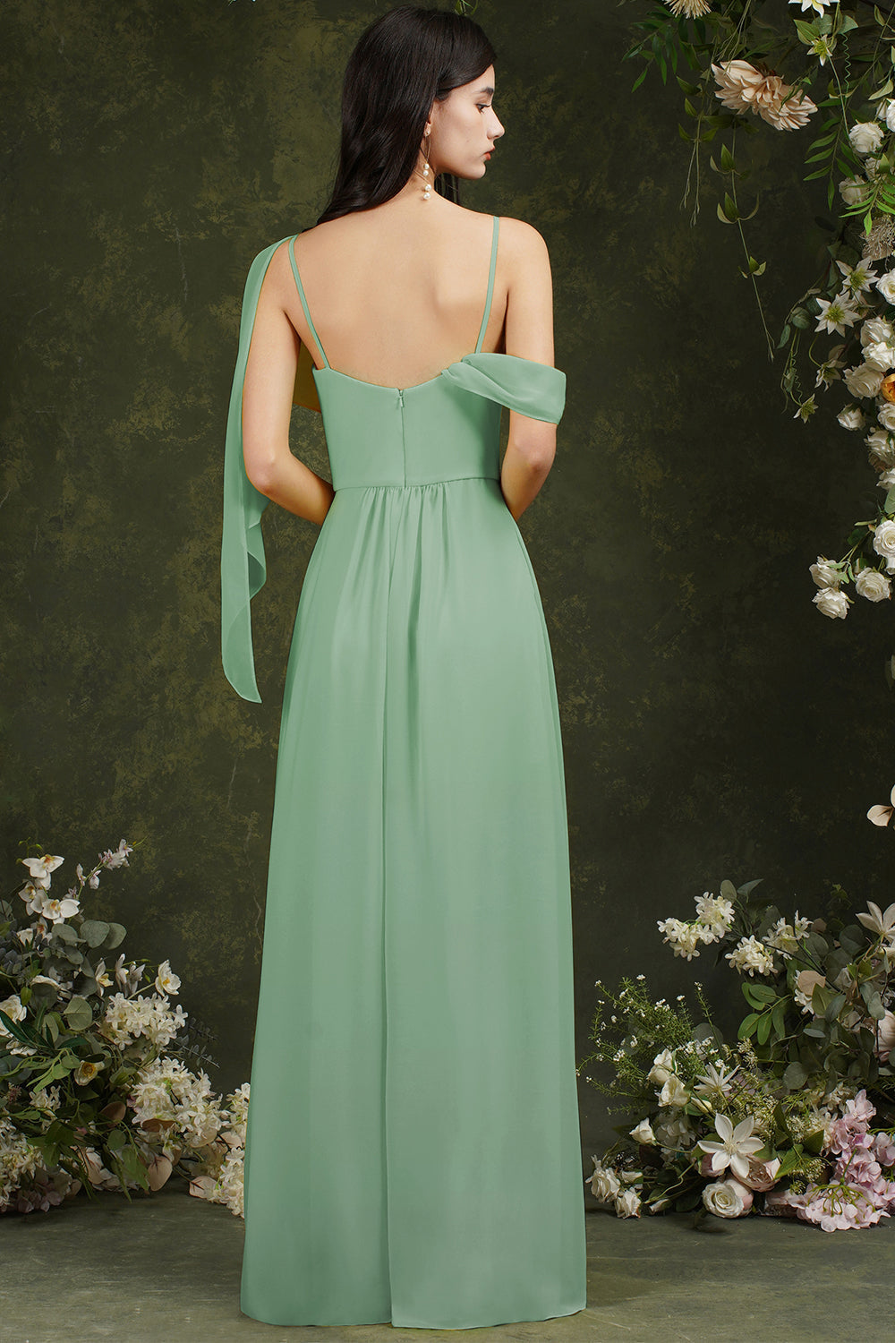 Robe de demoiselle d'honneur élégante en mousseline de soie, coupe trapèze, volants, fente au sol et poches