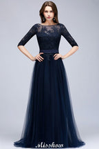 Robes de demoiselle d'honneur élégantes bleu marine foncé, coupe trapèze, manches courtes et applications de dentelle