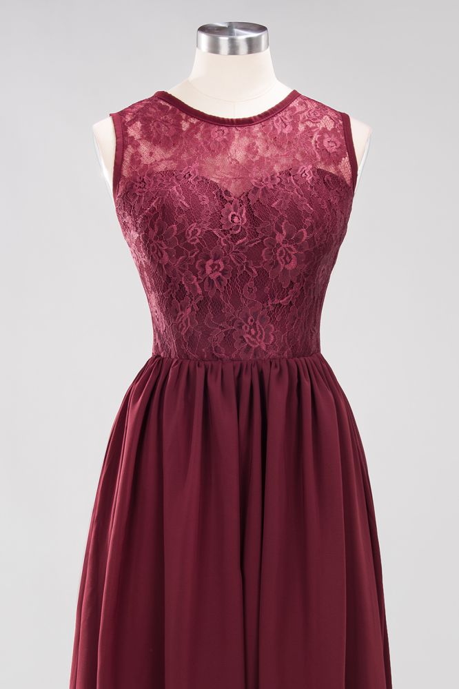 Robe de demoiselle d'honneur élégante en dentelle, coupe trapèze, sans manches, en mousseline, ornée de volants et de bijoux, longue jusqu'au sol, avec appliques.