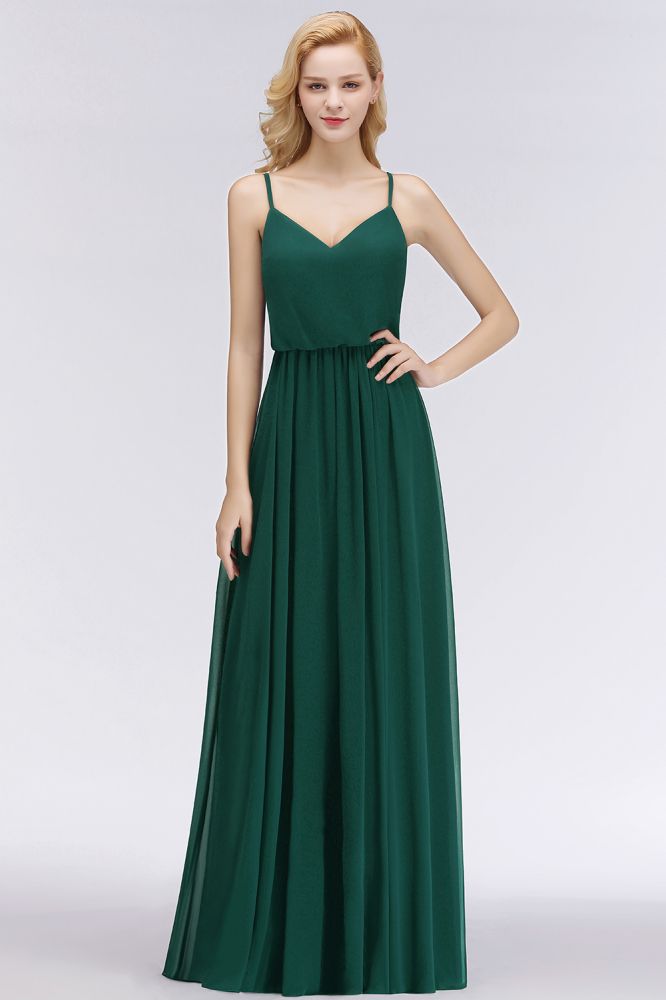 Robe de demoiselle d'honneur élégante en mousseline de soie à fines bretelles et décolleté en V, coupe trapèze, style maxi.