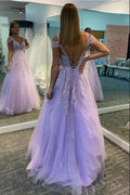 Elegante vestido de fiesta largo de corte A con escote corazón, encaje y tul, sin espalda