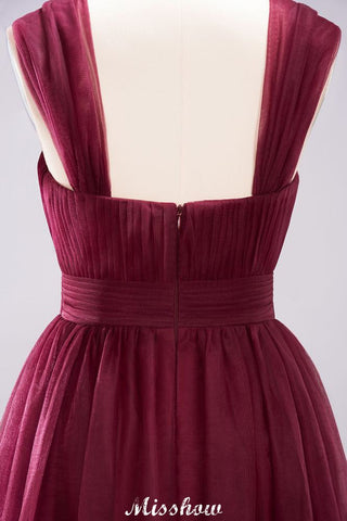 Elegante vestido largo de noche de tul sin mangas, corte A, color burdeos, con tirantes, ideal para damas de honor.