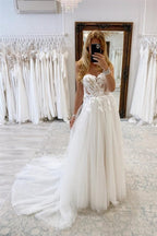 Élégantes robes de mariée bohèmes longues blanches en tulle et dentelle sans manches, coupe trapèze
