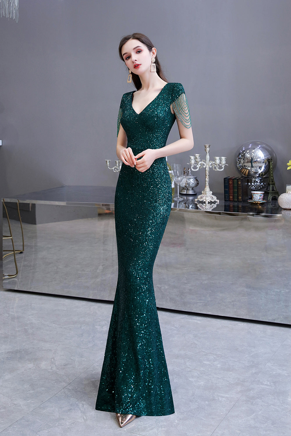 Robe de bal longue élégante à sequins verts à manches courtes