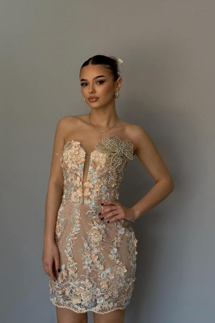 Robe de bal courte élégante en dentelle colonne sans manches avec appliques