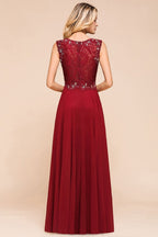Robe de soirée élégante à col ras du cou et perles, sans manches, en dentelle, longueur au sol