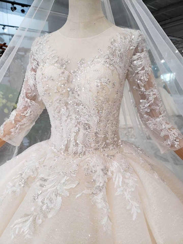 Robe de mariée élégante à manches courtes et dentelle superposée WD380