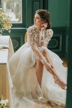 Robes de mariée élégantes en tulle et dentelle, coupe asymétrique, manches longues