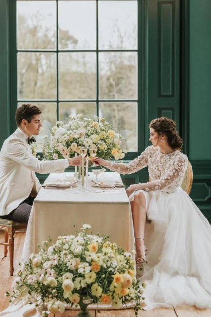 Robes de mariée élégantes en tulle et dentelle, coupe asymétrique, manches longues