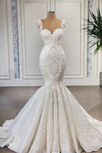 Élégantes robes de mariée sirène longues ivoire à volants et dentelle, décolleté cœur