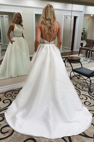 Elegante vestido de novia sin mangas con cola de barrido y bolsillos WD501