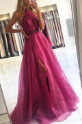 Robe de bal longue élégante en tulle, coupe trapèze, dos nu et fente.