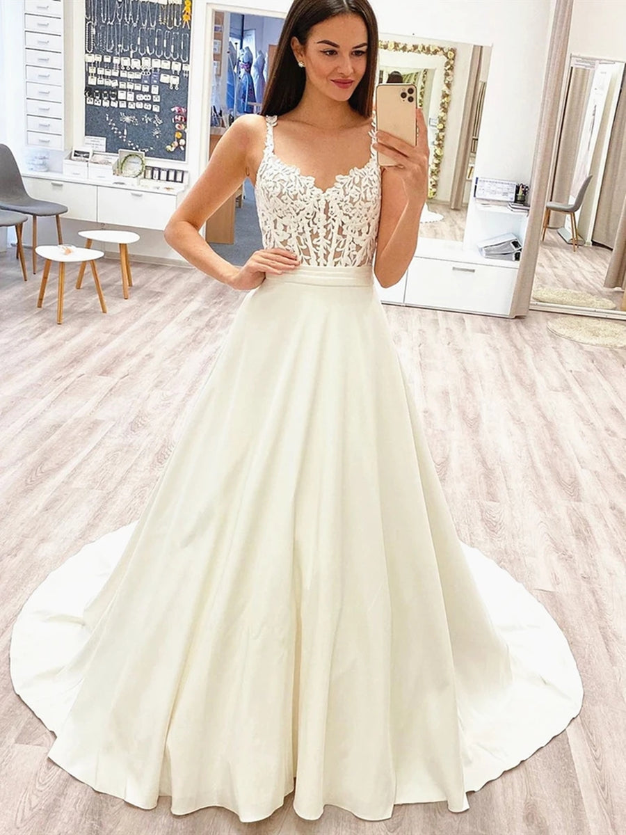 Robes de mariée élégantes longues en dentelle satinée sans manches