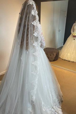Elegantes vestidos de novia largos de encaje corte A con mangas largas
