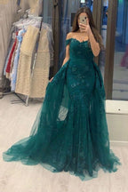 Elegante vestido largo de fiesta de corte A con hombros descubiertos, de tul y encaje.