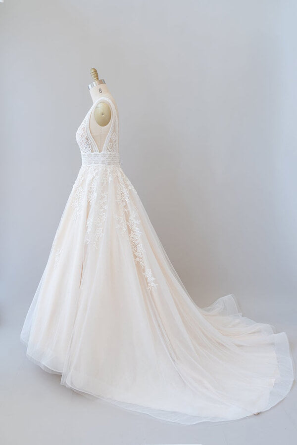 Robe de mariée élégante longue trapèze, col en V, appliques en dentelle et tulle dos nu