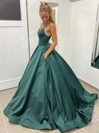 Robe de bal de fin d'année élégante, longue, trapèze, col en V, en satin, dos nu, avec poches