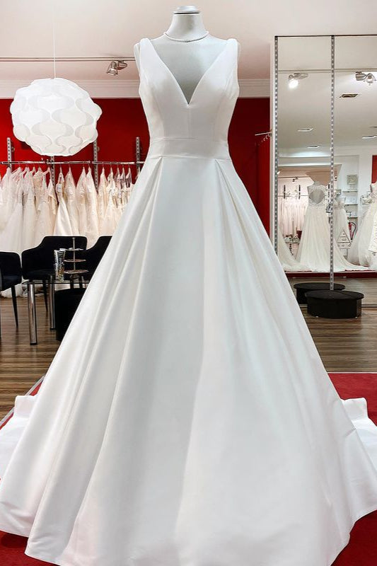 Vestidos de novia largos y elegantes de corte A, escote en V, volantes de satén y espalda descubierta