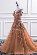 Elegant Long A-line V-neck Tulle Lace Prom Dress