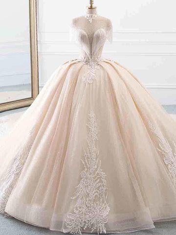 Robe de mariée élégante longue en tulle, col montant, manches à franges, style bal, col montant