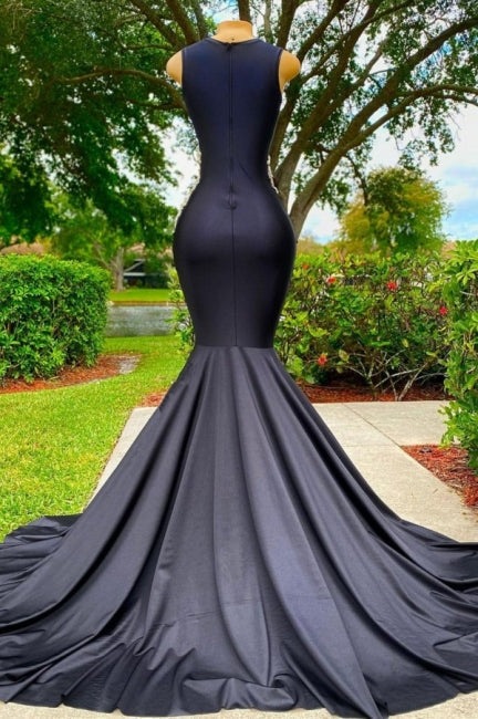 Elegante vestido largo de sirena negro con encaje y apliques estilo joya para baile de graduación
