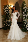 Robe de mariée sirène longue ivoire élégante en dentelle et tulle à manches longues