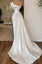Élégante robe de mariée longue bustier en satin ivoire plissée avec perles
