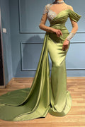 Elegantes vestidos de fiesta largos de sirena con cuello alto, satén y encaje, con mangas.