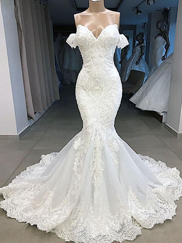 Élégantes robes de mariée sirène longues en dentelle avec décolleté cœur et manches