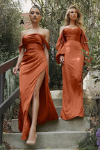 Robe de demoiselle d'honneur simple, élégante, longue, épaules dénudées, en satin fendue.