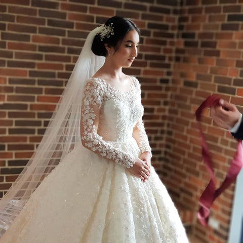 Elegantes vestidos de novia largos de princesa, de tul y encaje, con mangas