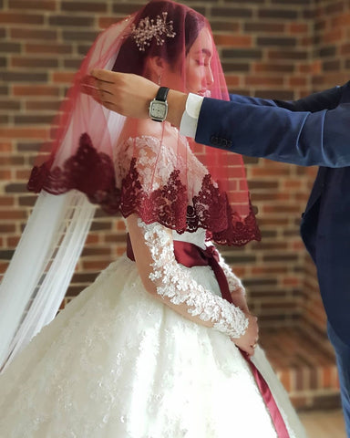 Elegantes vestidos de novia largos de princesa, de tul y encaje, con mangas