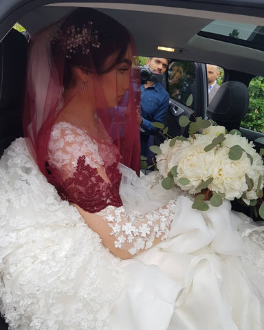 Elegantes vestidos de novia largos de princesa, de tul y encaje, con mangas