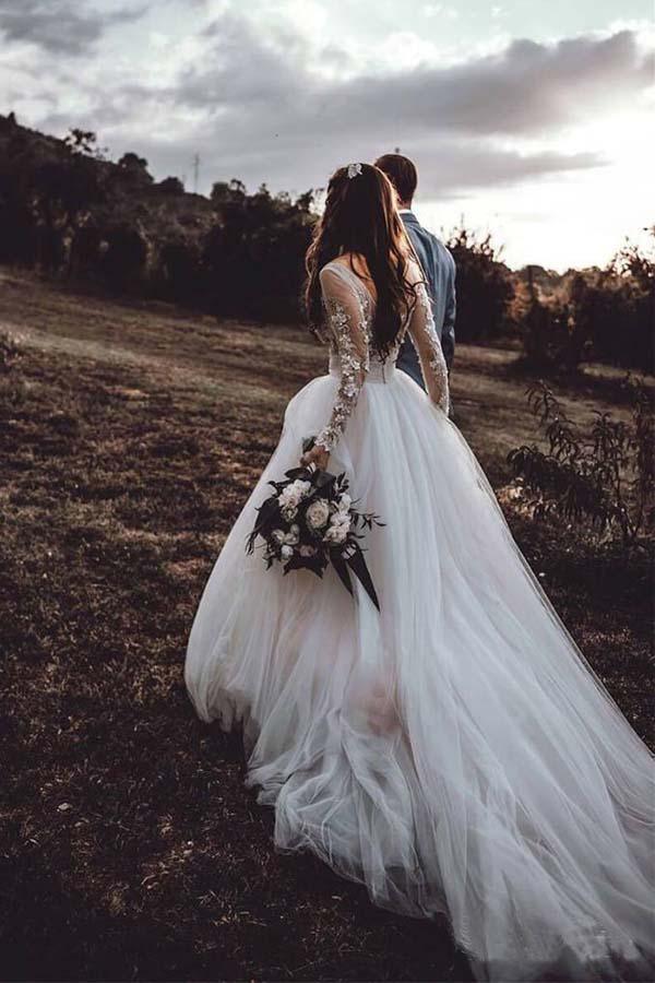 Robe de mariée élégante en tulle à manches longues avec application de dentelle WD385