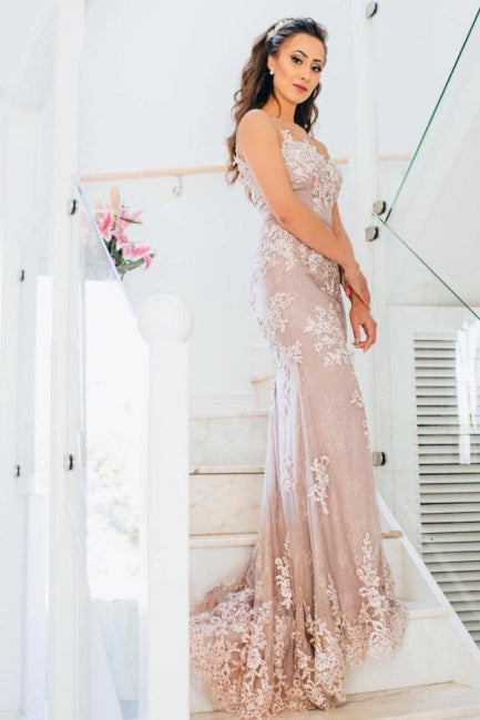 Élégantes robes de bal sirène en dentelle à longues bretelles spaghetti
