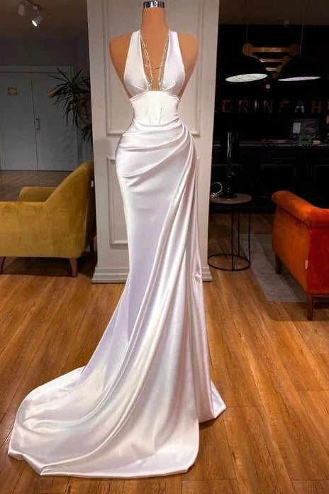Elegante vestido largo blanco de sirena sin mangas con escote en V y lentejuelas