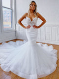 Élégantes robes de mariée longues blanches en dentelle, col en V et dos nu, style sirène