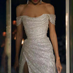 Robe de mariée élégante à sequins, épaules dénudées, sans manches, coupe trapèze et fente.