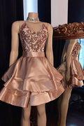Elegante minivestido de fiesta sin mangas con tirantes finos de satén