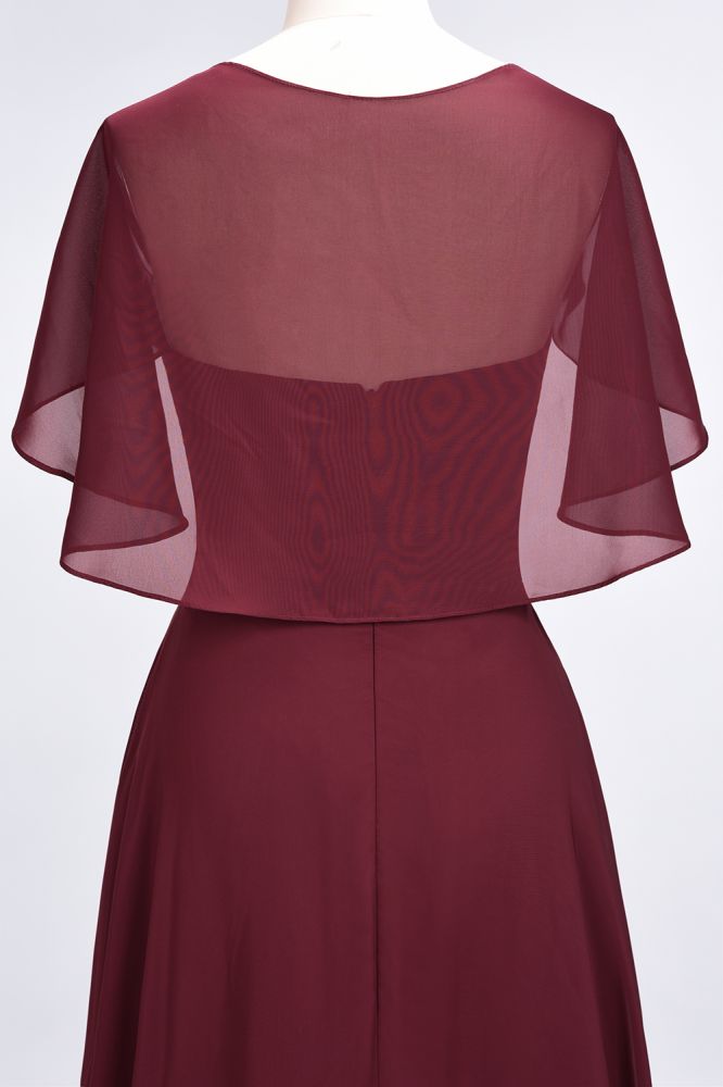 Robe de demoiselle d'honneur princesse élégante en satin à col en V et manches courtes, ornée de volants en mousseline, pour un mariage.