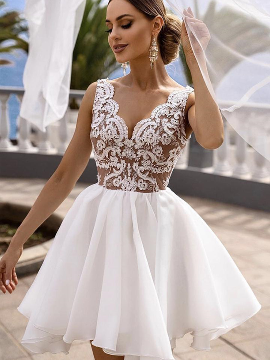 Robe de bal élégante courte en dentelle à col V et décolleté en V, robe blanche de soirée