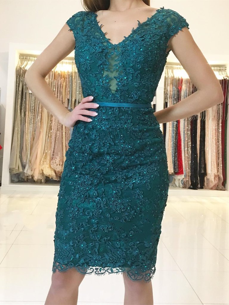 Robes de bal courtes élégantes en dentelle verte à col en V