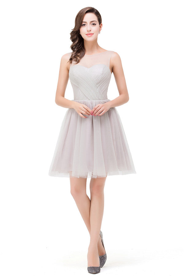 Vestidos de dama de honor cortos plateados elegantes de corte A y corte mini.