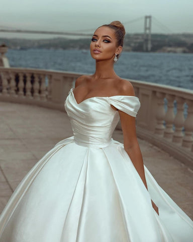 Elegant Sweetheart Off-the-shoulder Wedding Dresses Sweep Train
